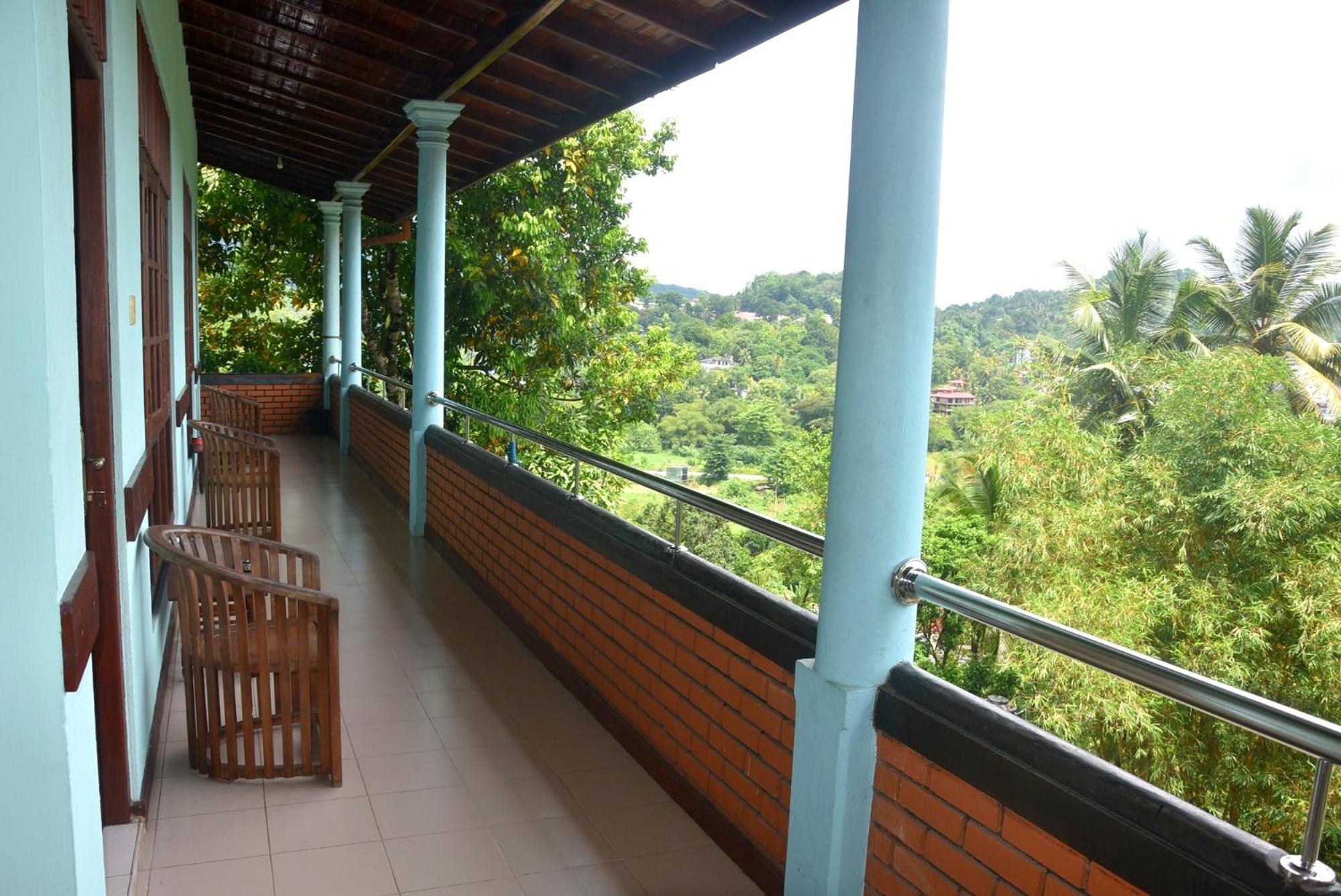 Rathna Gems Halt Hotel Ratnapura Luaran gambar
