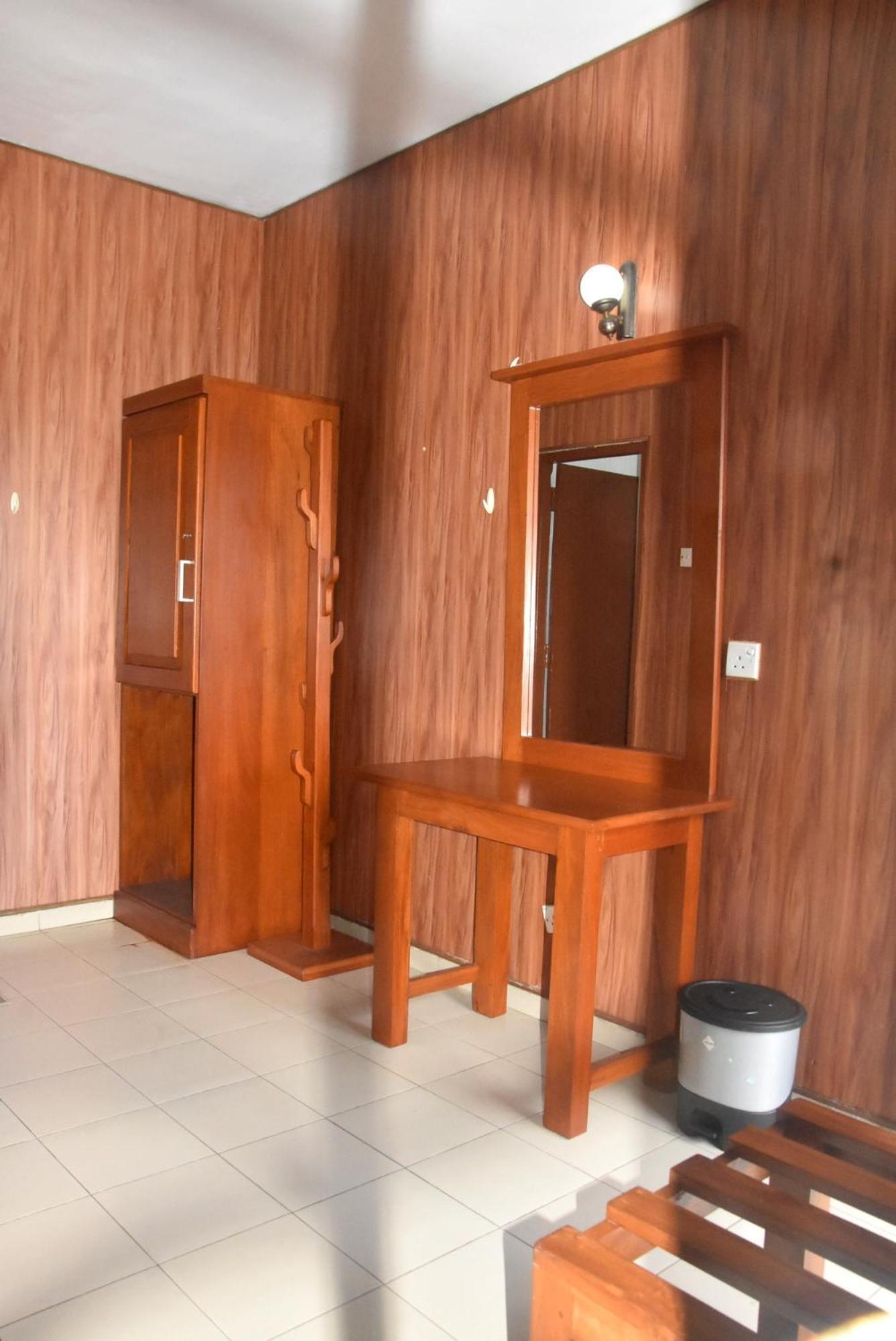 Rathna Gems Halt Hotel Ratnapura Luaran gambar