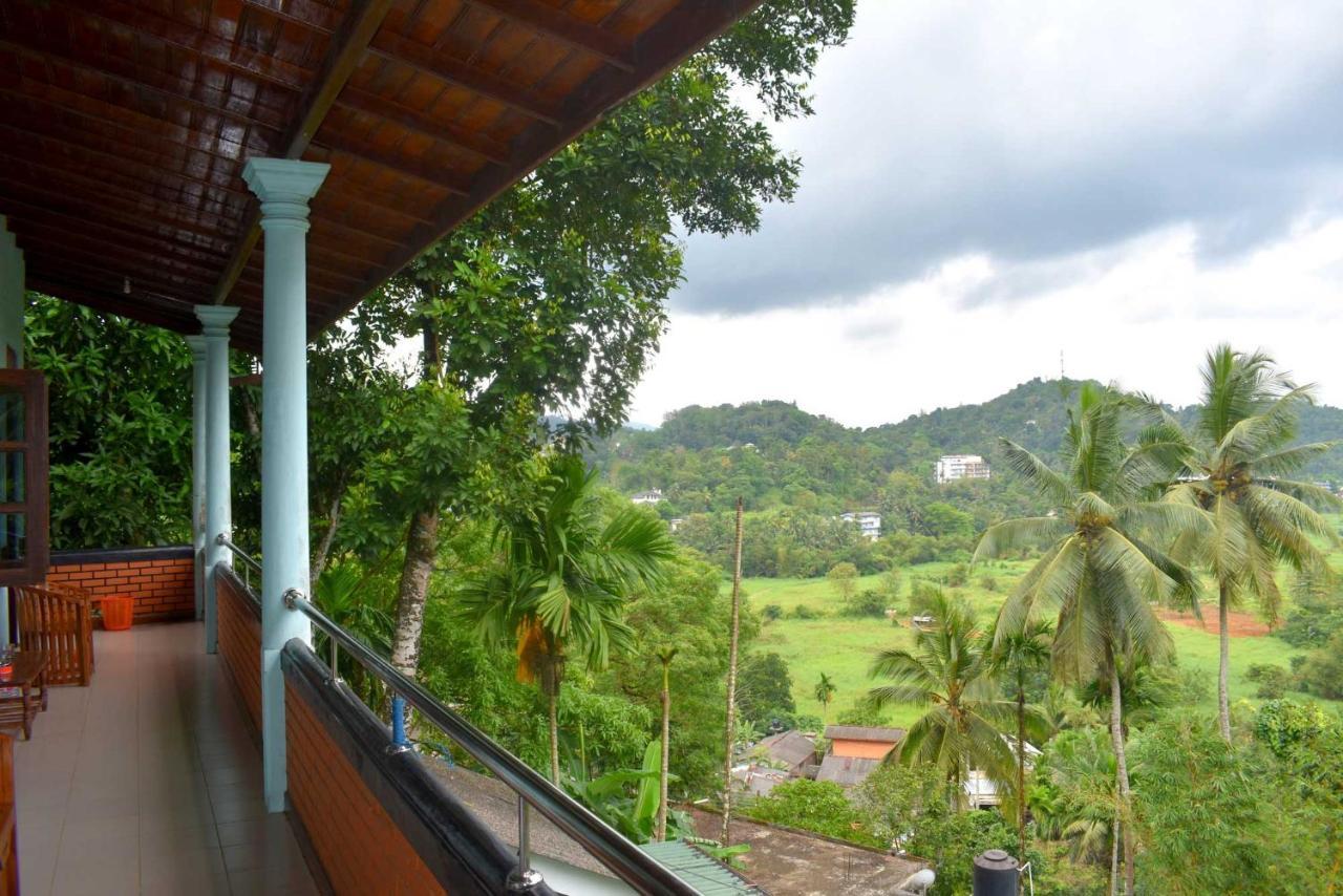 Rathna Gems Halt Hotel Ratnapura Luaran gambar
