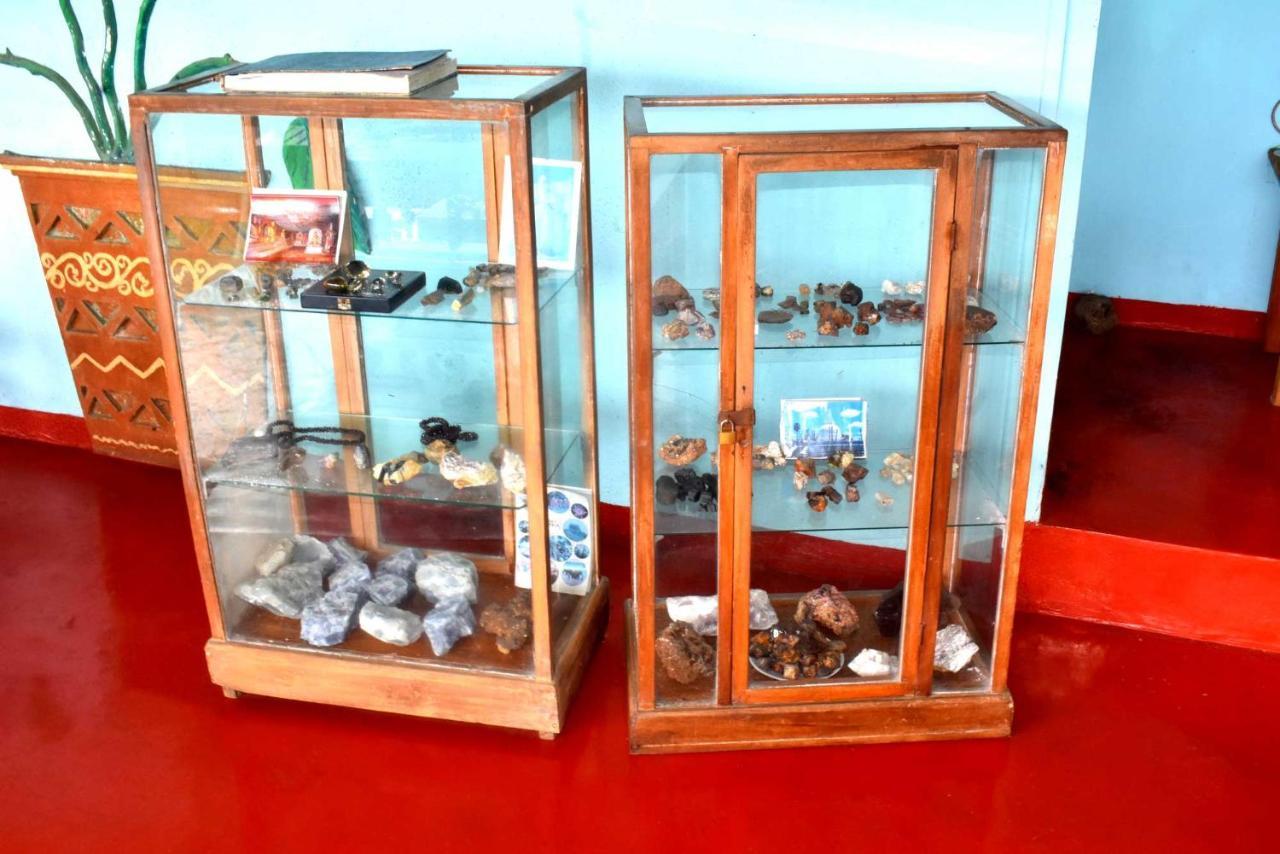 Rathna Gems Halt Hotel Ratnapura Luaran gambar