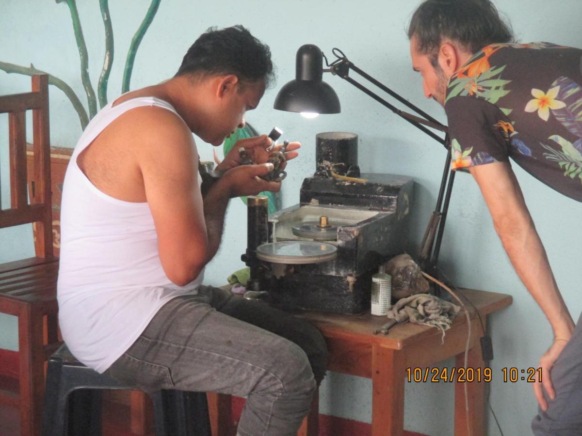 Rathna Gems Halt Hotel Ratnapura Luaran gambar